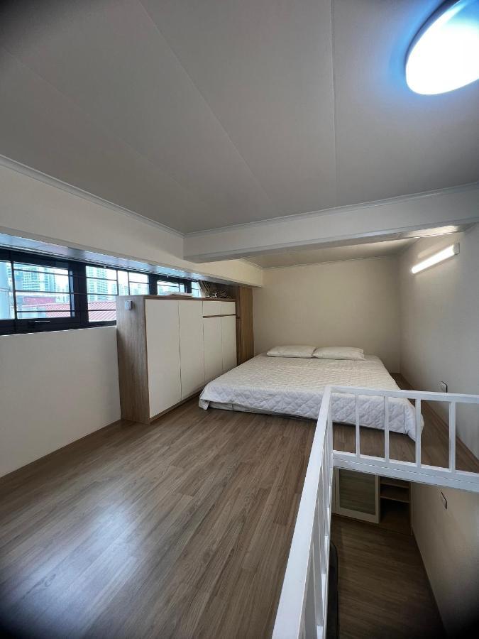 Era Apartment Nguyen Trai Hanoi Esterno foto